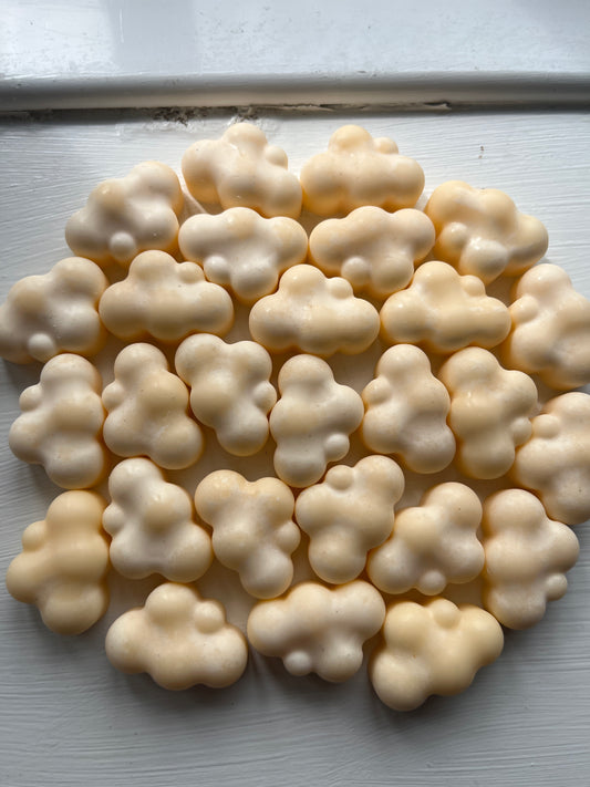 Honey clouds
