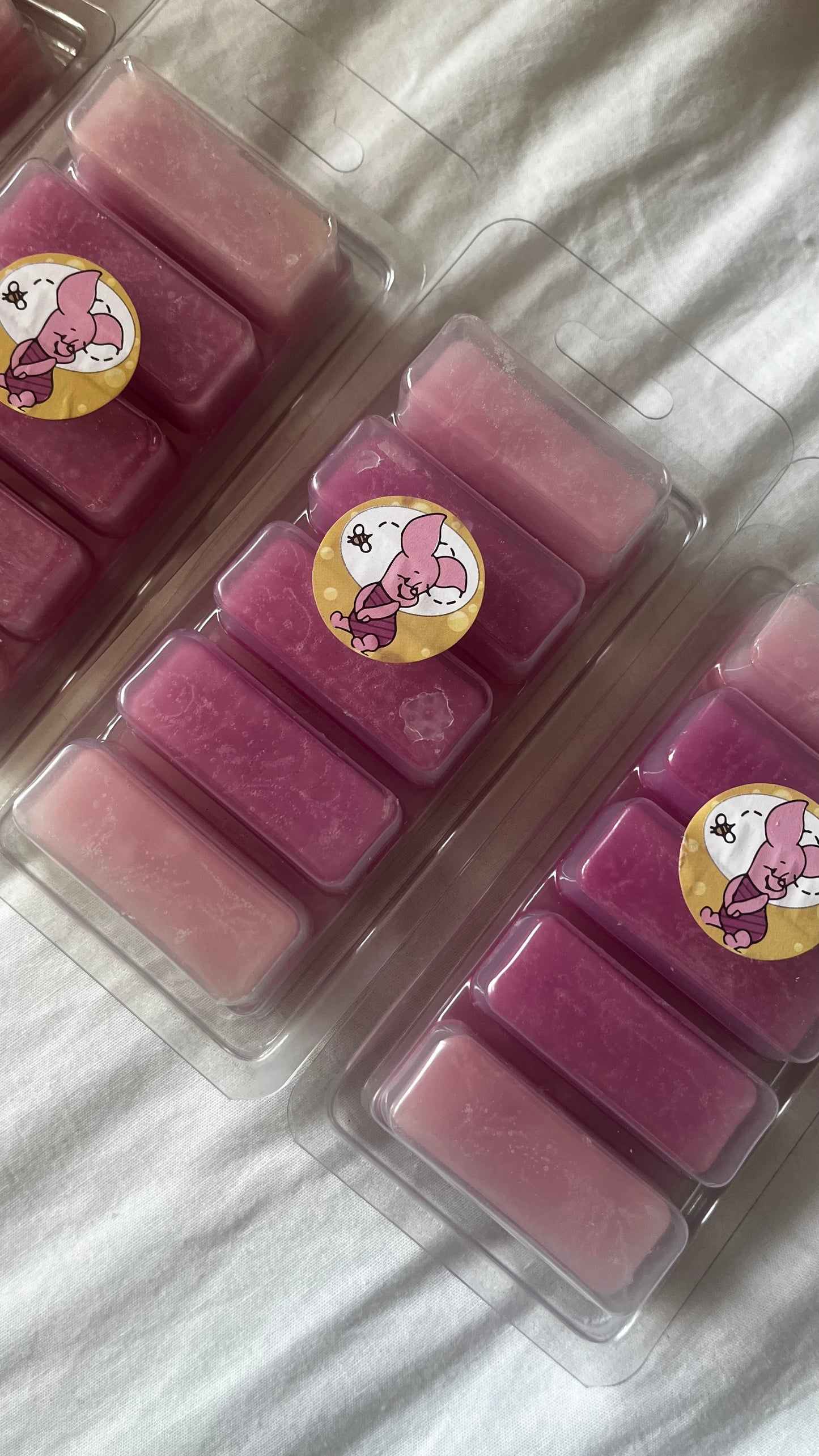 Piglet (strawberries&cream)